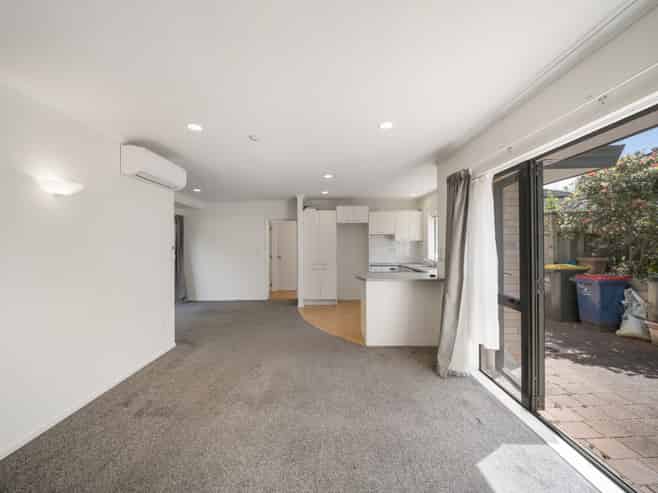 17/2 Arawa Street, New Lynn