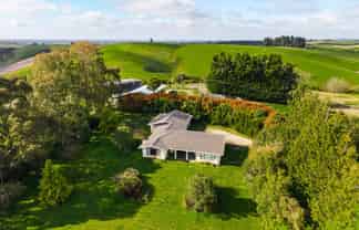 146 Woodside Road, Pleasant Valley