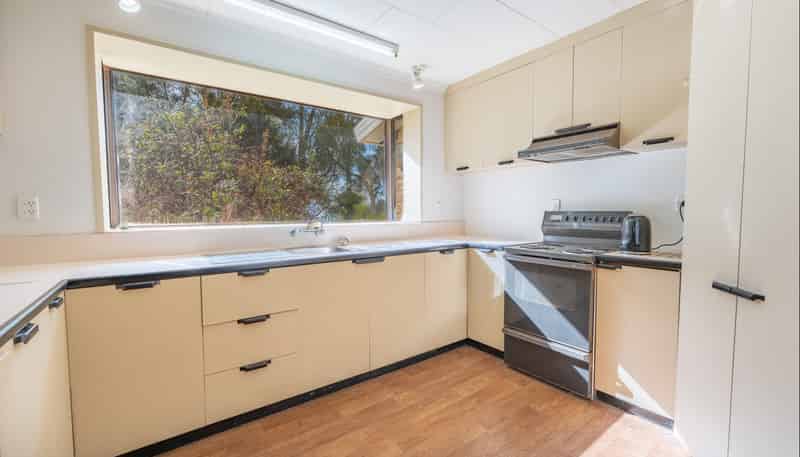 146 Woodside Road, Pleasant Valley