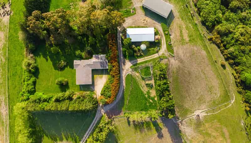 146 Woodside Road, Pleasant Valley