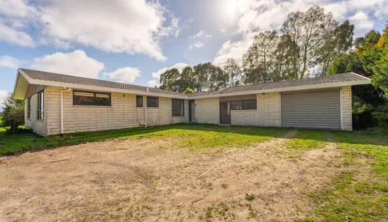 146 Woodside Road, Pleasant Valley