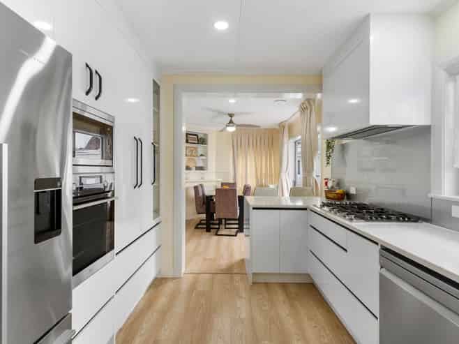 8 Cameron Street, Papakura