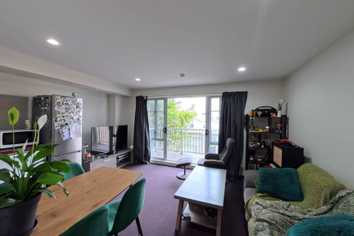 2M/3 Keystone Avenue, Mount Roskill