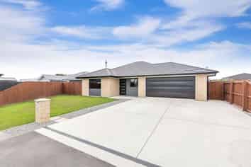 25 Full Moon Lane, Rolleston