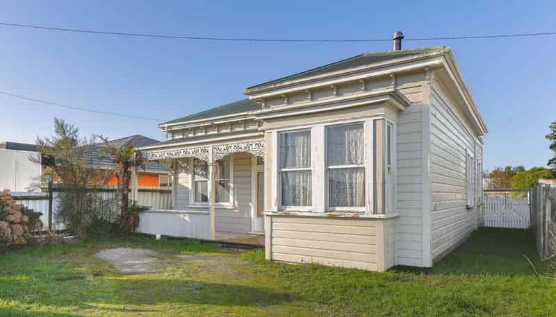 83 Derby Street, Westport