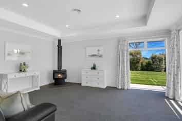 54 Mapleham Drive, Pegasus