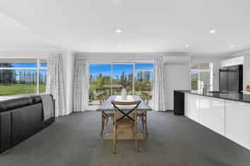 54 Mapleham Drive, Pegasus