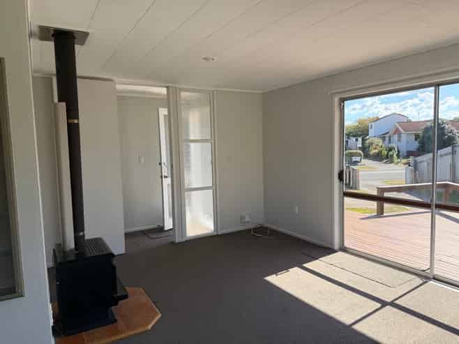 81 Woodward Street, Nukuhau