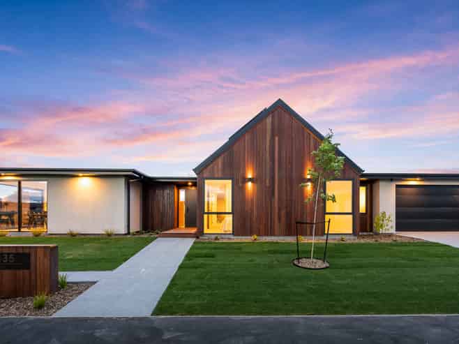 135 Ridgeland Way, West Melton
