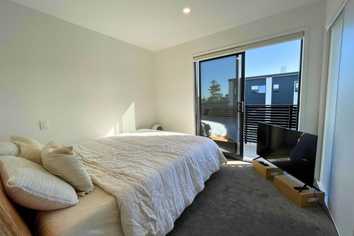 8/61 Matipo Road, Te Atatu Peninsula