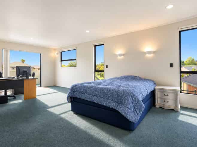 83 Harrowfield Drive, Harrowfield