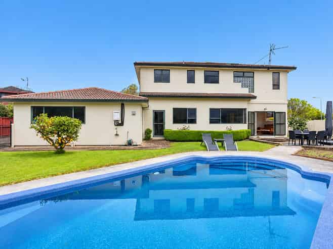 83 Harrowfield Drive, Harrowfield
