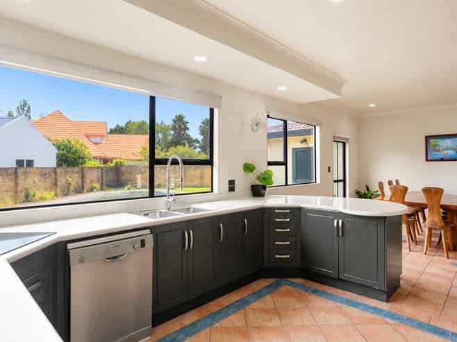 83 Harrowfield Drive, Harrowfield
