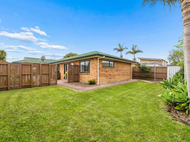 10 Medvale Avenue, Flat Bush
