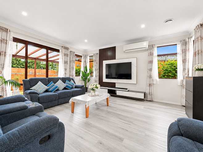 32 Cairnsvale Rise, Manurewa