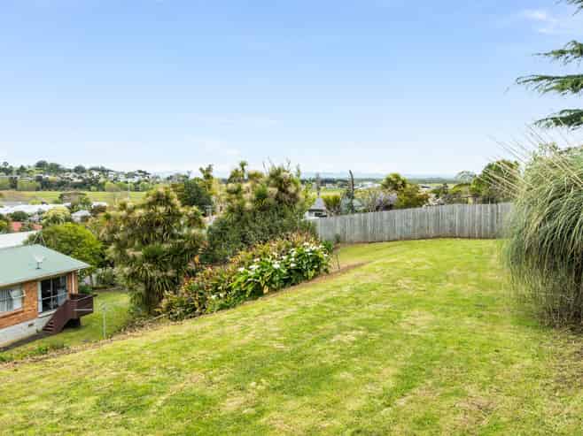 107 Bowen Place, Thames