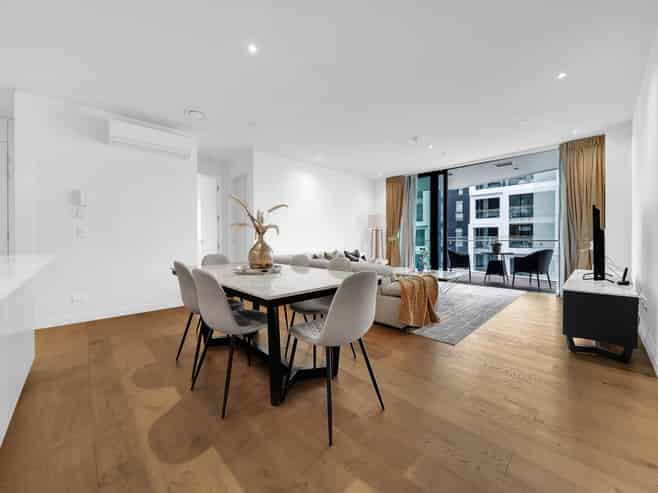 208/223B Green Lane West, Epsom