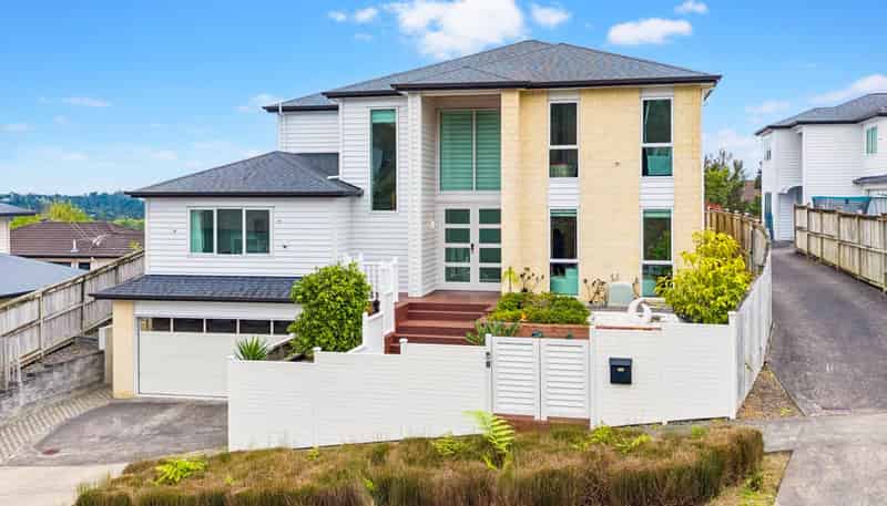 20 Mackay Drive, Greenhithe