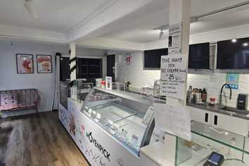 COMMERCIAL OPPORTUNITY IN THE HEART OF ONEROA