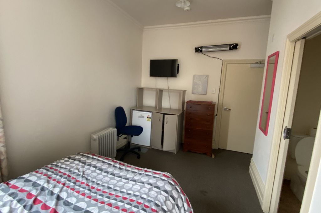 Boarding house room 3
