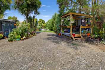 11 Moana Road, Tinopai