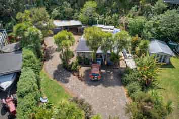 11 Moana Road, Tinopai