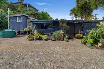 11 Moana Road, Tinopai