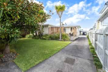 115 Wharf Road, Te Atatu Peninsula
