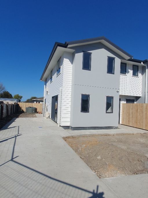 Modern Home Awaiting New Family 1
