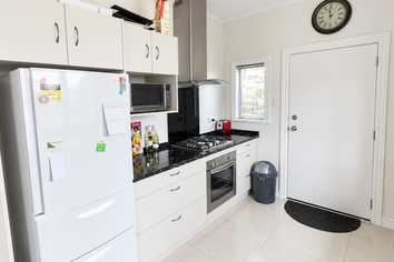 360 Adelaide Road, Newtown