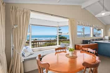 4 Farmer Street, Gore Bay