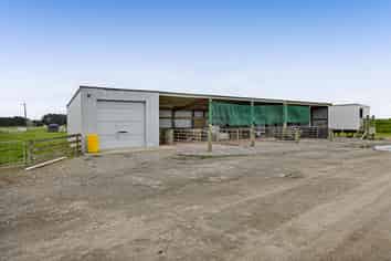 0n Ngarongo Road, Normanby