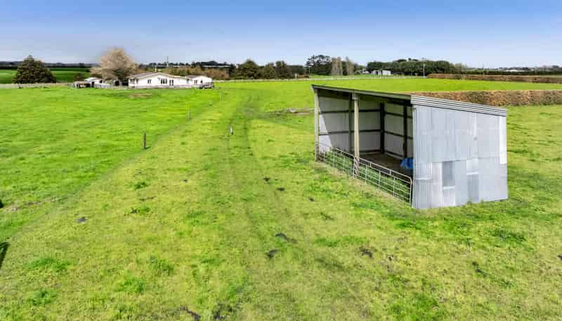 0n Ngarongo Road, Normanby