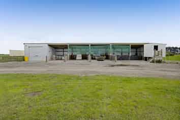 0n Ngarongo Road, Normanby