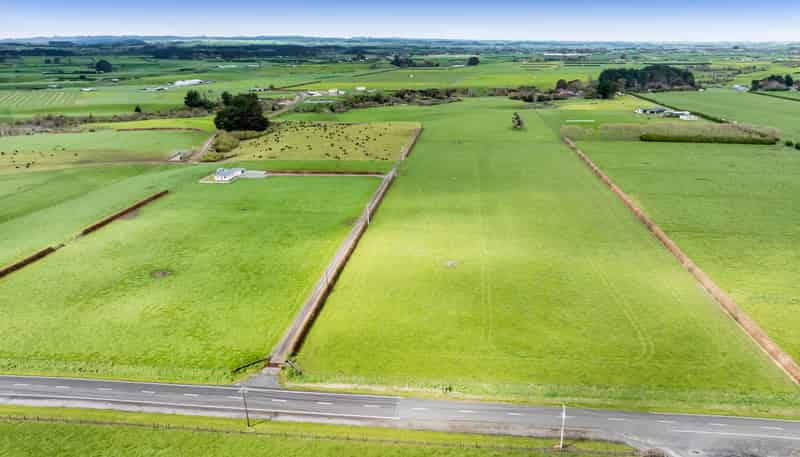 0n Ngarongo Road, Normanby