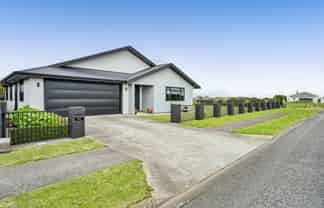 39 County Drive, Hawera
