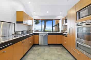 Auckland - Address withheld