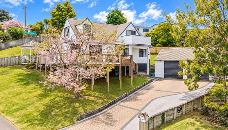 102 Cora Place, Thames