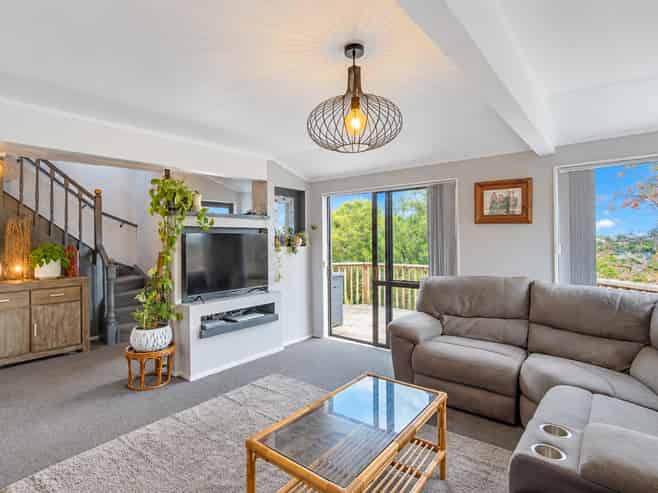 102 Cora Place, Thames