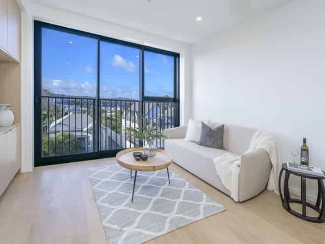 305/2 Finch Street, Morningside