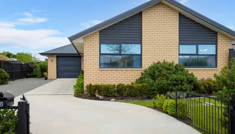 8 Cherry Avenue, DARFIELD