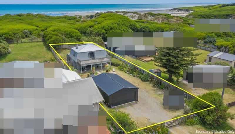 14 Hunia Terrace, Himatangi Beach