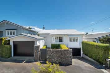 30 Warwick Avenue, Westmere