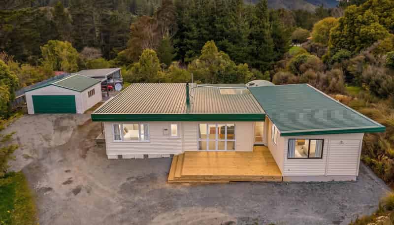 62 Kaitoke Loop, Kaitoke