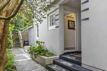2/9 Walmer Street, Hataitai