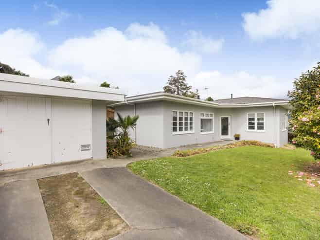 34 Rainforth Street, Roslyn