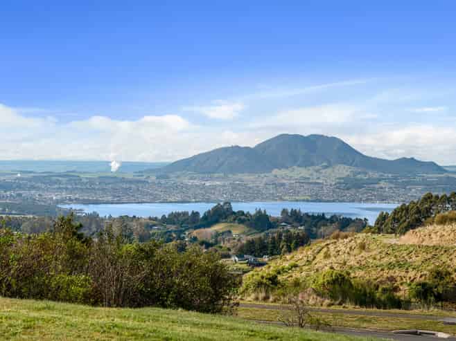 150 Highland Drive, Acacia Bay