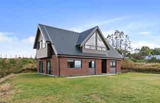 150 Highland Drive, Acacia Bay