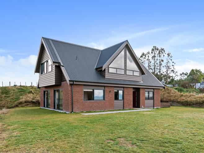 150 Highland Drive, Acacia Bay