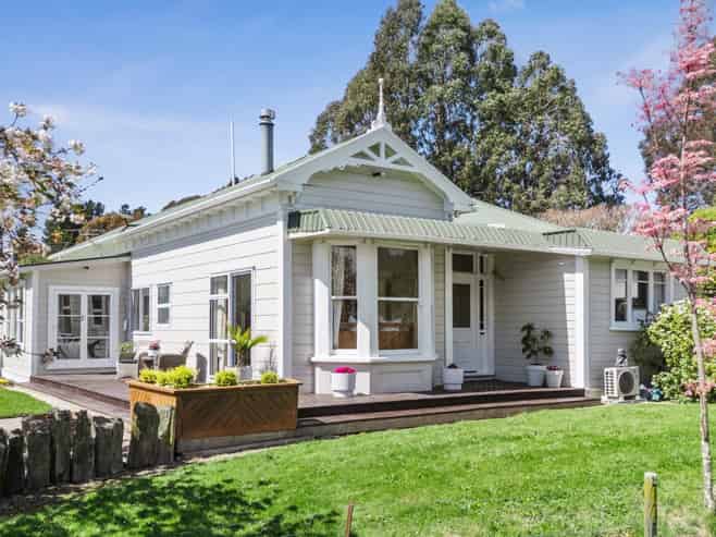122 Malling Road, Redwood Valley